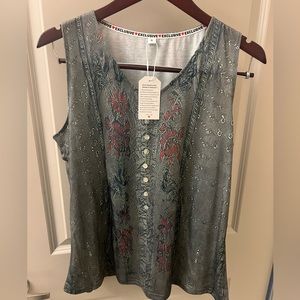 NEW Womens Tank in green